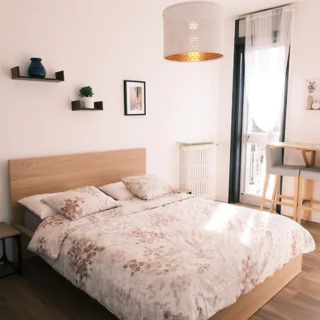 Lovely Studio With And Montains Views & Free Parking Lägenhet *